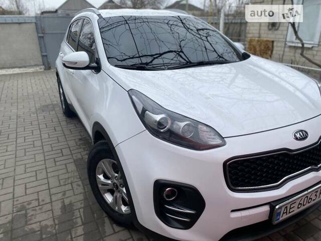 Білий Кіа Sportage, об'ємом двигуна 1.69 л та пробігом 272 тис. км за 16500 $, фото 23 на Automoto.ua