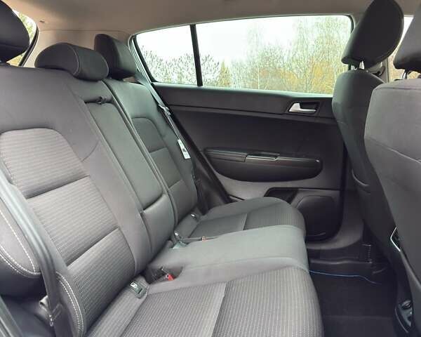 Белый Киа Sportage, объемом двигателя 2 л и пробегом 227 тыс. км за 15950 $, фото 31 на Automoto.ua