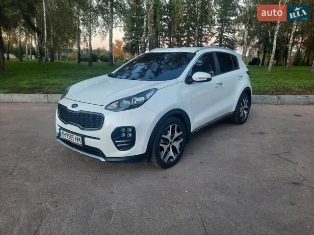 Кіа Sportage 2017 у Житомирі на Automoto.ua Білий Кіа Sportage, об'ємом двигуна 2 л та пробігом 197 тис. км за 20700 $, фото 1 на Automoto.ua
