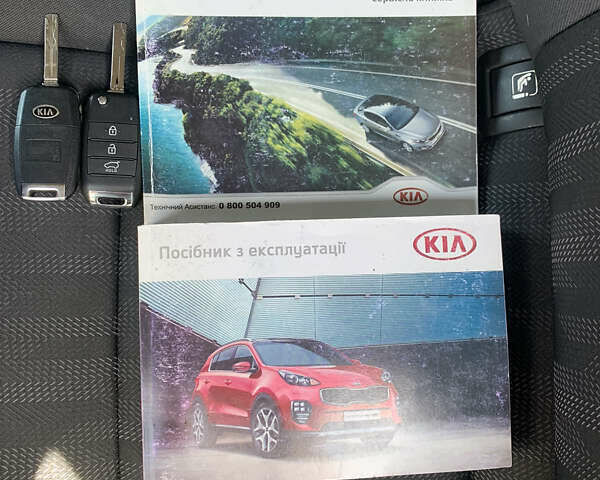 Білий Кіа Sportage, об'ємом двигуна 1.69 л та пробігом 178 тис. км за 16700 $, фото 2 на Automoto.ua