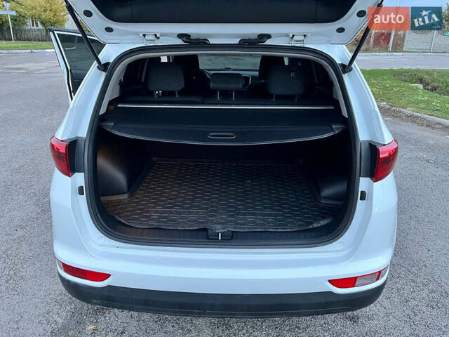 Белый Киа Sportage, объемом двигателя 1.59 л и пробегом 130 тыс. км за 14900 $, фото 36 на Automoto.ua