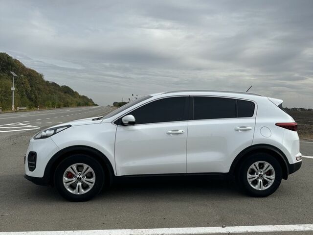 Білий Кіа Sportage, об'ємом двигуна 2 л та пробігом 150 тис. км за 17200 $, фото 1 на Automoto.ua