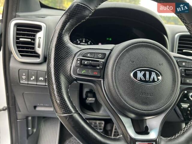 Белый Киа Sportage, объемом двигателя 1.59 л и пробегом 150 тыс. км за 17900 $, фото 68 на Automoto.ua