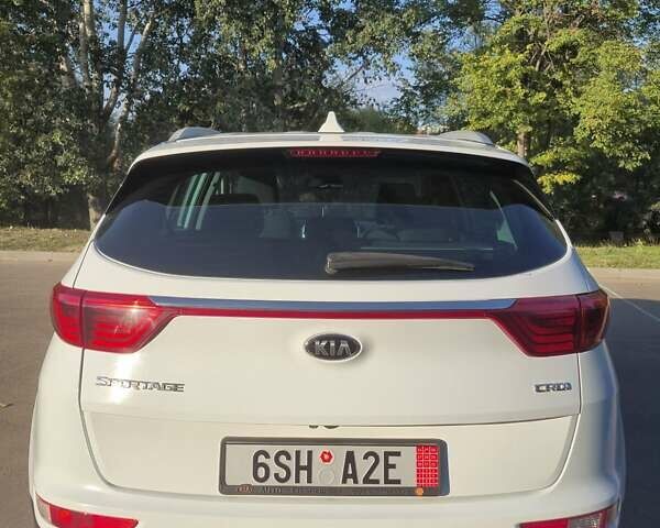 Белый Киа Sportage, объемом двигателя 2 л и пробегом 227 тыс. км за 16450 $, фото 15 на Automoto.ua