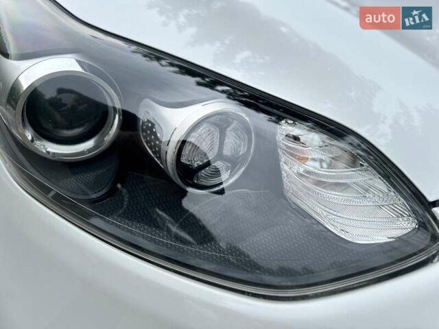 Белый Киа Sportage, объемом двигателя 2 л и пробегом 157 тыс. км за 20500 $, фото 7 на Automoto.ua