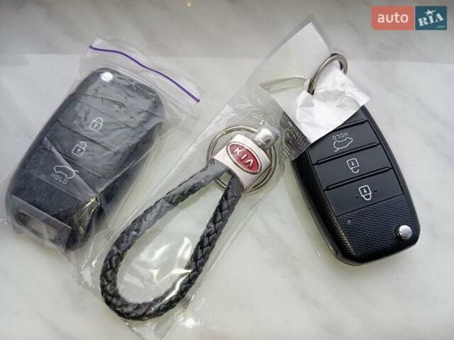 Белый Киа Sportage, объемом двигателя 2 л и пробегом 227 тыс. км за 16450 $, фото 66 на Automoto.ua