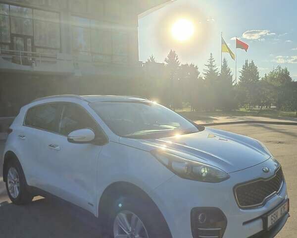 Белый Киа Sportage, объемом двигателя 2 л и пробегом 227 тыс. км за 16450 $, фото 7 на Automoto.ua