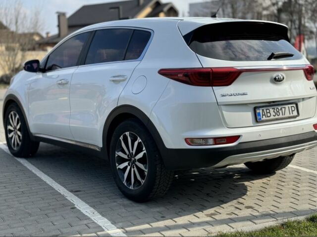 Белый Киа Sportage, объемом двигателя 0.17 л и пробегом 153 тыс. км за 18300 $, фото 2 на Automoto.ua