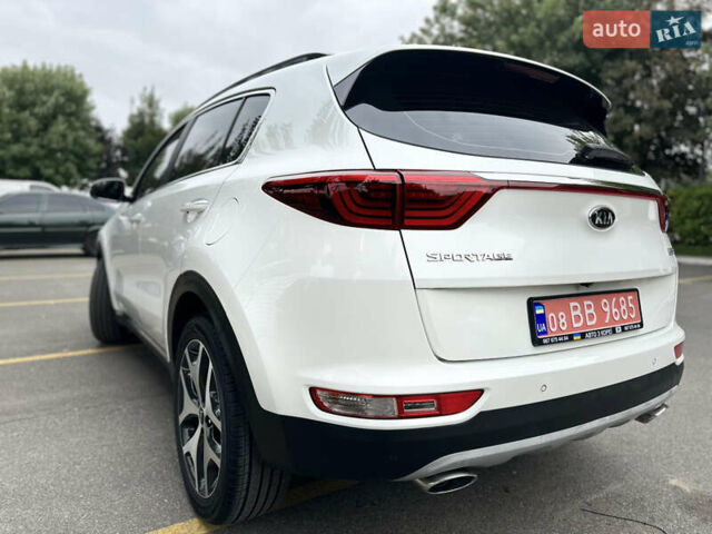 Белый Киа Sportage, объемом двигателя 2 л и пробегом 157 тыс. км за 20500 $, фото 4 на Automoto.ua