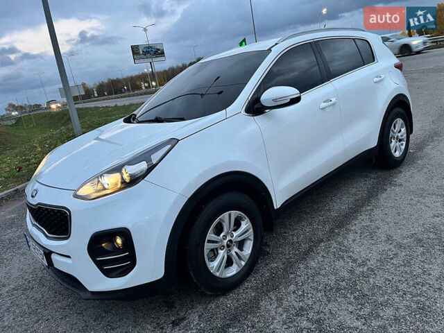 Белый Киа Sportage, объемом двигателя 1.59 л и пробегом 130 тыс. км за 14900 $, фото 4 на Automoto.ua