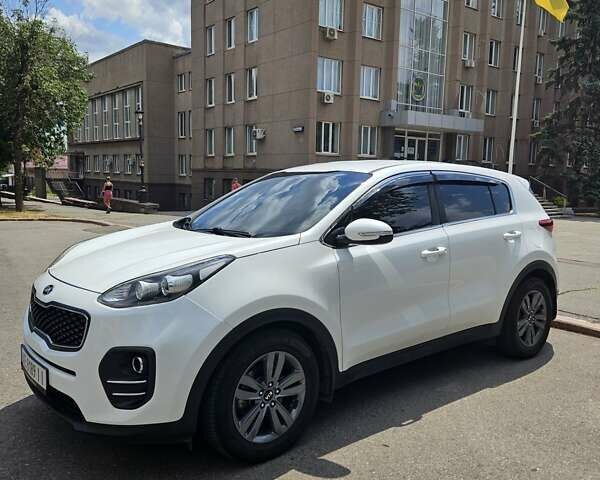Білий Кіа Sportage, об'ємом двигуна 2 л та пробігом 134 тис. км за 18500 $, фото 5 на Automoto.ua