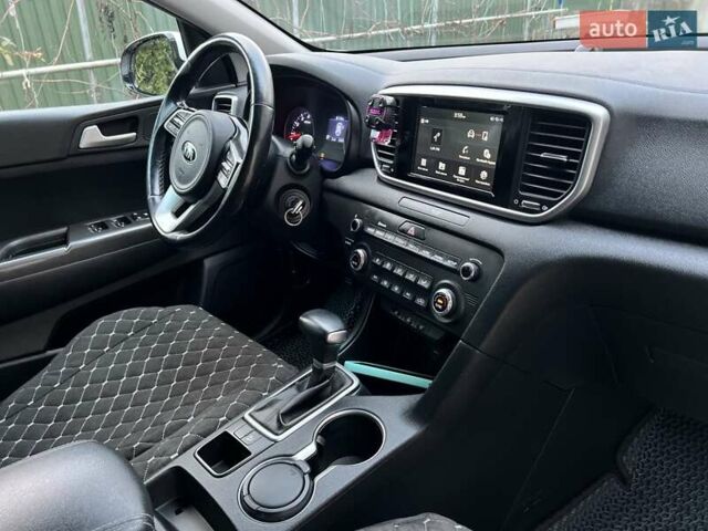 Белый Киа Sportage, объемом двигателя 1.59 л и пробегом 123 тыс. км за 16700 $, фото 17 на Automoto.ua