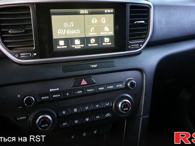 Білий Кіа Sportage, об'ємом двигуна 1.6 л та пробігом 72 тис. км за 18000 $, фото 5 на Automoto.ua