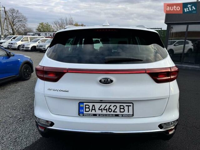 Белый Киа Sportage, объемом двигателя 1.6 л и пробегом 42 тыс. км за 17700 $, фото 4 на Automoto.ua
