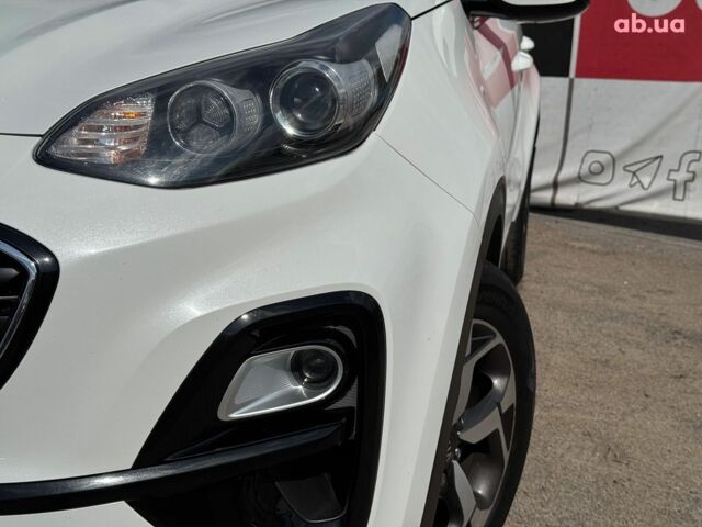 Белый Киа Sportage, объемом двигателя 1.6 л и пробегом 188 тыс. км за 18290 $, фото 6 на Automoto.ua