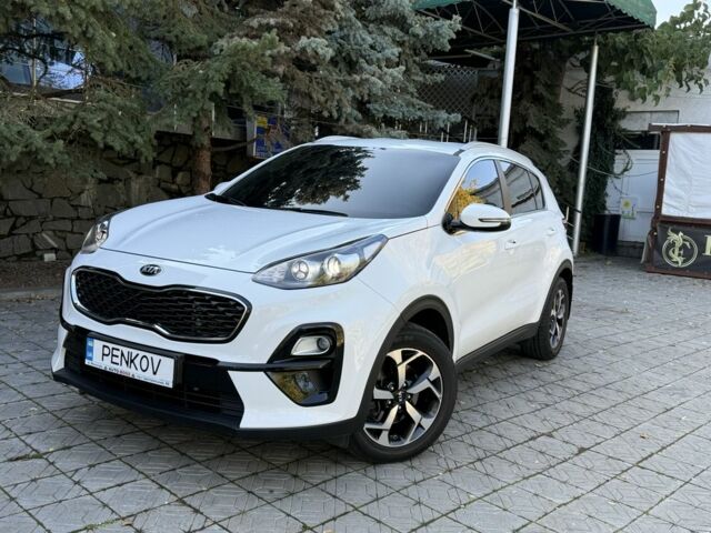 Білий Кіа Sportage, об'ємом двигуна 1.6 л та пробігом 83 тис. км за 16500 $, фото 7 на Automoto.ua