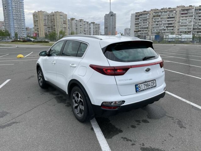 Білий Кіа Sportage, об'ємом двигуна 0.16 л та пробігом 132 тис. км за 17700 $, фото 1 на Automoto.ua