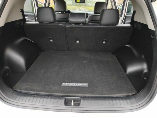 Білий Кіа Sportage, об'ємом двигуна 2.4 л та пробігом 77 тис. км за 17900 $, фото 16 на Automoto.ua