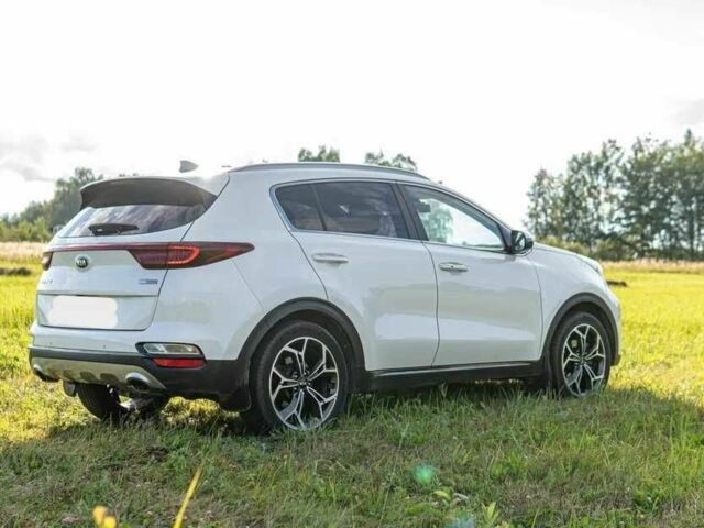 Белый Киа Sportage, объемом двигателя 2 л и пробегом 160 тыс. км за 16500 $, фото 3 на Automoto.ua