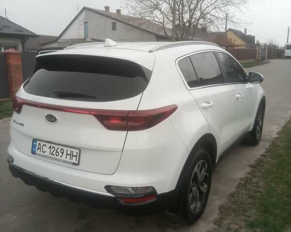 Білий Кіа Sportage, об'ємом двигуна 1.59 л та пробігом 99 тис. км за 18000 $, фото 23 на Automoto.ua