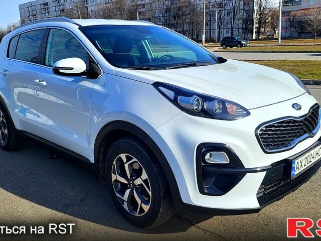 Белый Киа Sportage, объемом двигателя 1.6 л и пробегом 67 тыс. км за 18700 $, фото 1 на Automoto.ua