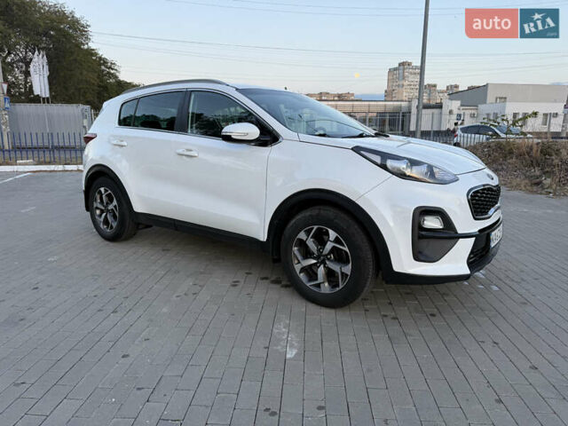 Киа Sportage 2018 в Одессе на Automoto.ua Белый Киа Sportage, объемом двигателя 1.59 л и пробегом 149 тыс. км за 14999 $, фото 9 на Automoto.ua