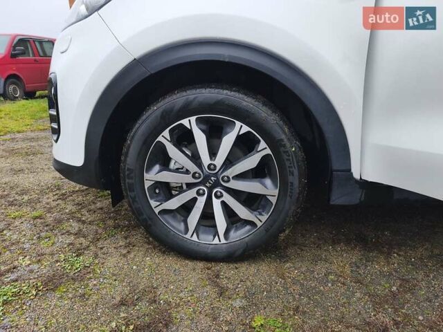 Білий Кіа Sportage, об'ємом двигуна 2.4 л та пробігом 77 тис. км за 17900 $, фото 33 на Automoto.ua