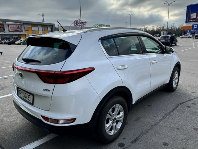 Білий Кіа Sportage, об'ємом двигуна 1.7 л та пробігом 111 тис. км за 19000 $, фото 3 на Automoto.ua