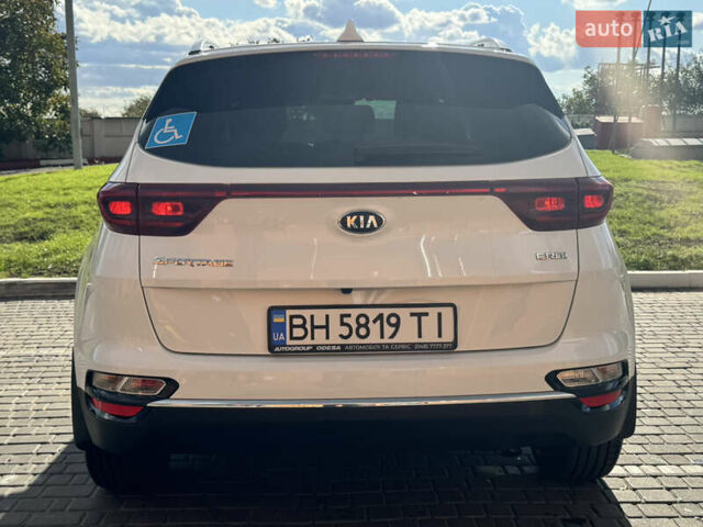 Киа Sportage 2018 в Одессе на Automoto.ua Белый Киа Sportage, объемом двигателя 1.6 л и пробегом 123 тыс. км за 18900 $, фото 7 на Automoto.ua