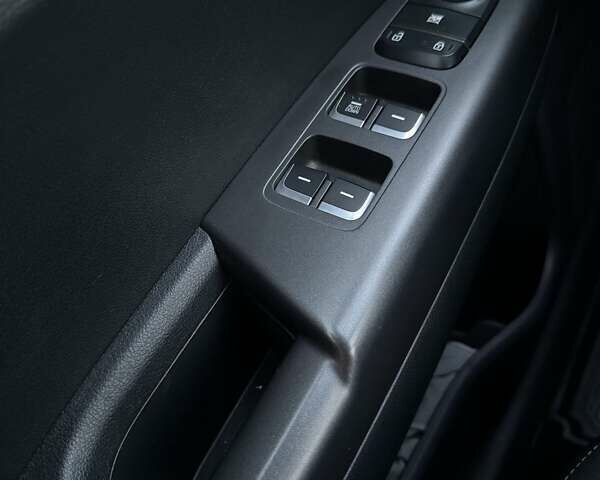 Белый Киа Sportage, объемом двигателя 1.59 л и пробегом 82 тыс. км за 20000 $, фото 9 на Automoto.ua