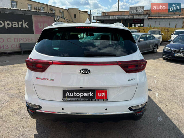 Белый Киа Sportage, объемом двигателя 1.6 л и пробегом 188 тыс. км за 17790 $, фото 3 на Automoto.ua