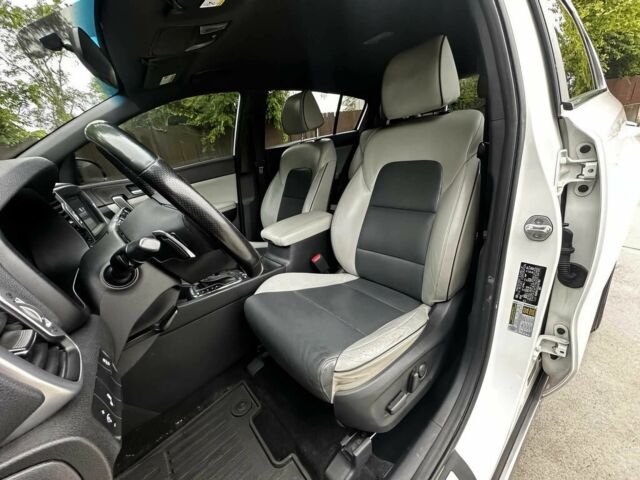 Белый Киа Sportage, объемом двигателя 2.4 л и пробегом 48 тыс. км за 7000 $, фото 11 на Automoto.ua