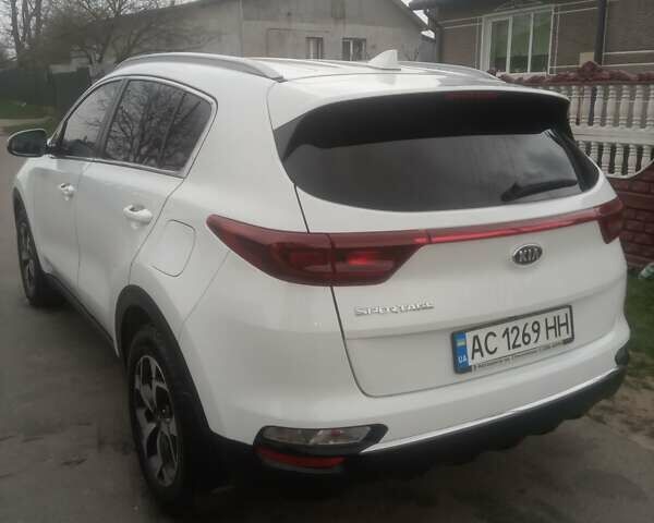 Білий Кіа Sportage, об'ємом двигуна 1.59 л та пробігом 99 тис. км за 18000 $, фото 24 на Automoto.ua