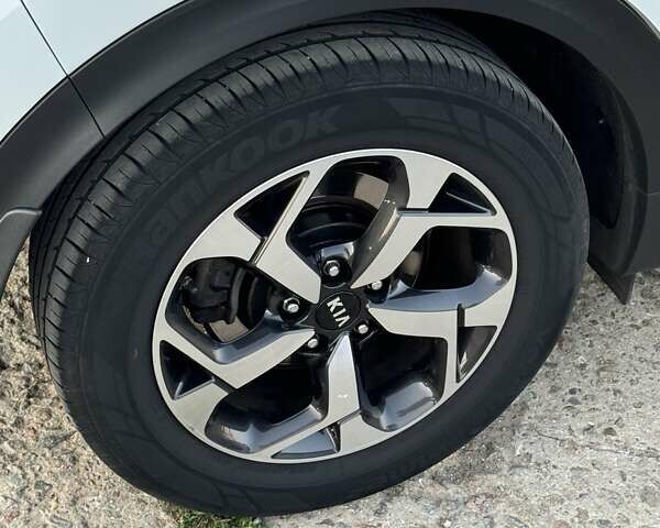 Белый Киа Sportage, объемом двигателя 1.59 л и пробегом 82 тыс. км за 20000 $, фото 17 на Automoto.ua