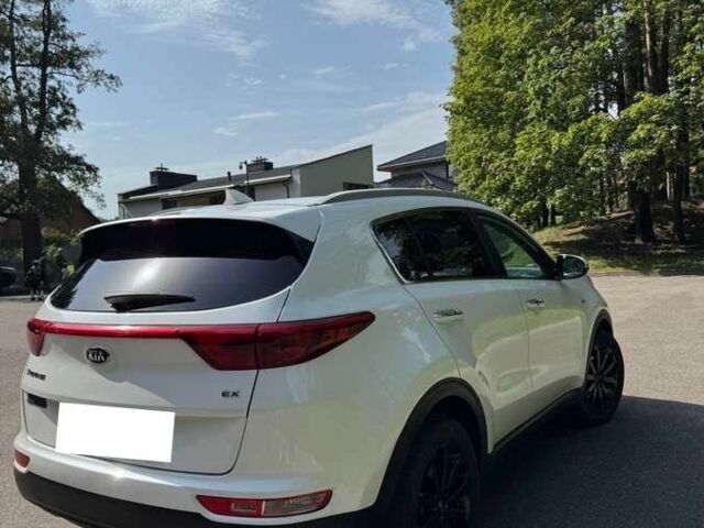 Киа Sportage 2018 в Киеве на Automoto.ua Белый Киа Sportage, объемом двигателя 0 л и пробегом 94 тыс. км за 10500 $, фото 3 на Automoto.ua