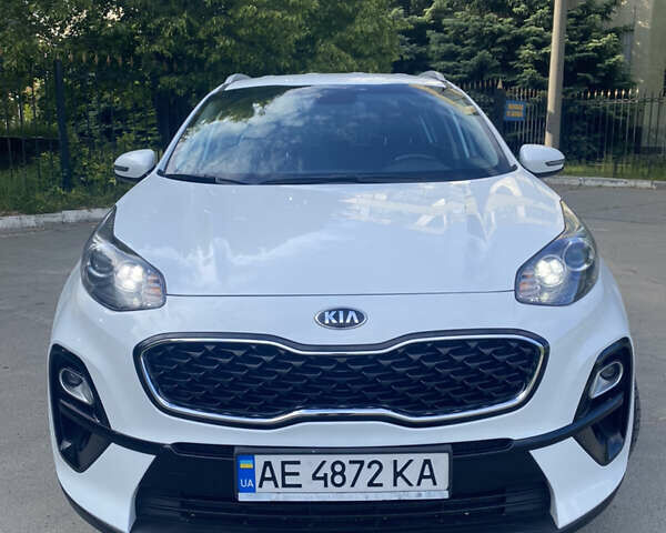 Белый Киа Sportage, объемом двигателя 1.59 л и пробегом 55 тыс. км за 16700 $, фото 2 на Automoto.ua