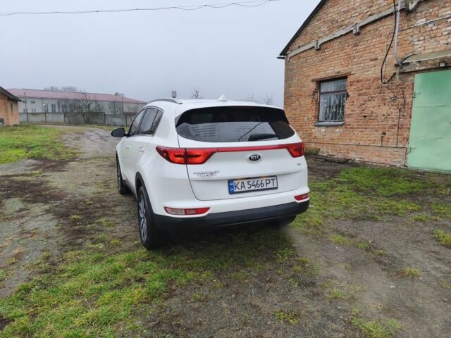 Білий Кіа Sportage, об'ємом двигуна 2.4 л та пробігом 77 тис. км за 17900 $, фото 2 на Automoto.ua