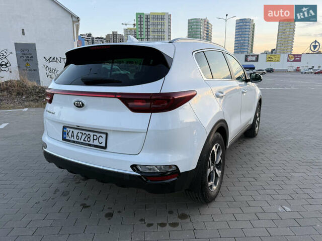 Киа Sportage 2018 в Одессе на Automoto.ua Белый Киа Sportage, объемом двигателя 1.59 л и пробегом 149 тыс. км за 14999 $, фото 6 на Automoto.ua