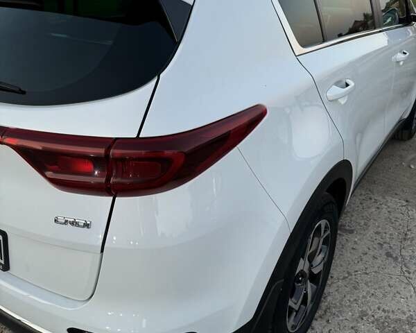 Белый Киа Sportage, объемом двигателя 1.59 л и пробегом 82 тыс. км за 20000 $, фото 15 на Automoto.ua