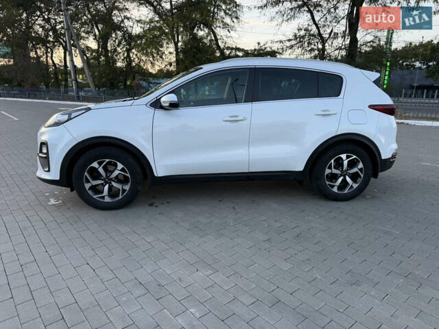 Киа Sportage 2018 в Одессе на Automoto.ua Белый Киа Sportage, объемом двигателя 1.59 л и пробегом 149 тыс. км за 14999 $, фото 2 на Automoto.ua