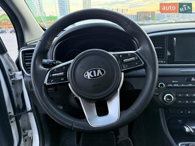 Киа Sportage 2018 в Одессе на Automoto.ua Белый Киа Sportage, объемом двигателя 1.59 л и пробегом 149 тыс. км за 14999 $, фото 17 на Automoto.ua