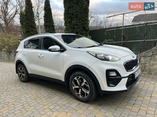 Белый Киа Sportage, объемом двигателя 1.59 л и пробегом 123 тыс. км за 16700 $, фото 9 на Automoto.ua