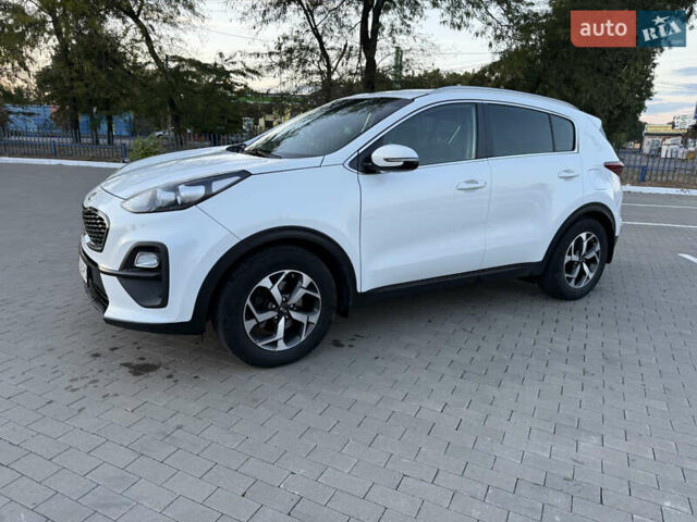 Киа Sportage 2018 в Одессе на Automoto.ua Белый Киа Sportage, объемом двигателя 1.59 л и пробегом 149 тыс. км за 14999 $, фото 1 на Automoto.ua