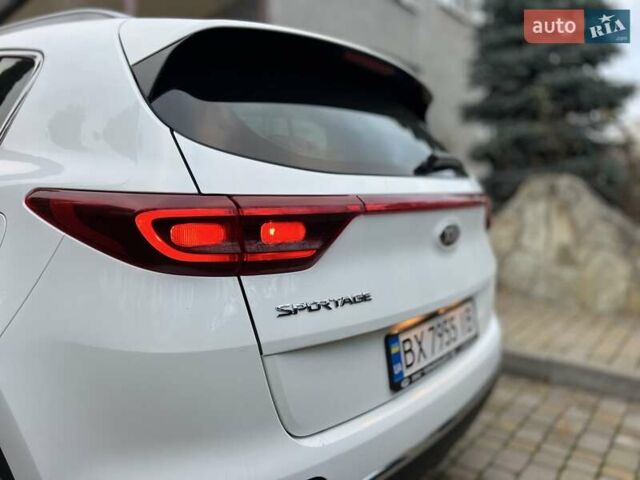 Белый Киа Sportage, объемом двигателя 1.59 л и пробегом 123 тыс. км за 16700 $, фото 11 на Automoto.ua
