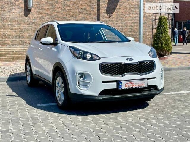 Білий Кіа Sportage, об'ємом двигуна 1.59 л та пробігом 108 тис. км за 18999 $, фото 6 на Automoto.ua