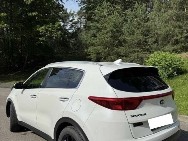 Киа Sportage 2018 в Киеве на Automoto.ua Белый Киа Sportage, объемом двигателя 0 л и пробегом 94 тыс. км за 10500 $, фото 2 на Automoto.ua