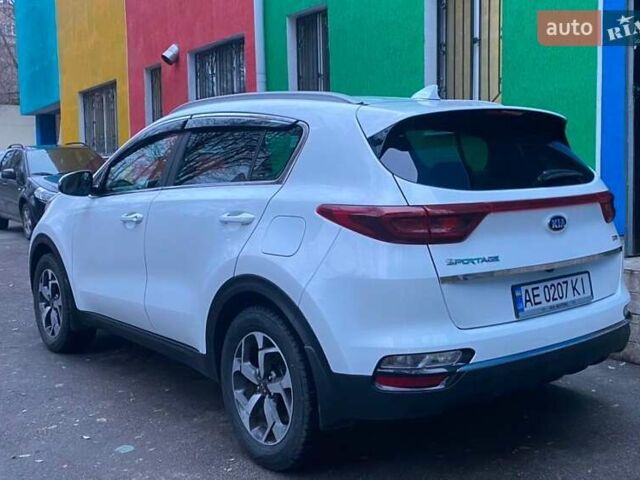 Білий Кіа Sportage, об'ємом двигуна 1.6 л та пробігом 61 тис. км за 21300 $, фото 2 на Automoto.ua
