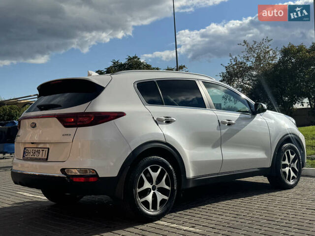 Киа Sportage 2018 в Одессе на Automoto.ua Белый Киа Sportage, объемом двигателя 1.6 л и пробегом 123 тыс. км за 18900 $, фото 12 на Automoto.ua