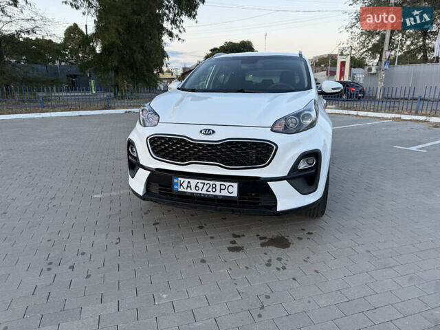 Киа Sportage 2018 в Одессе на Automoto.ua Белый Киа Sportage, объемом двигателя 1.59 л и пробегом 149 тыс. км за 14999 $, фото 13 на Automoto.ua