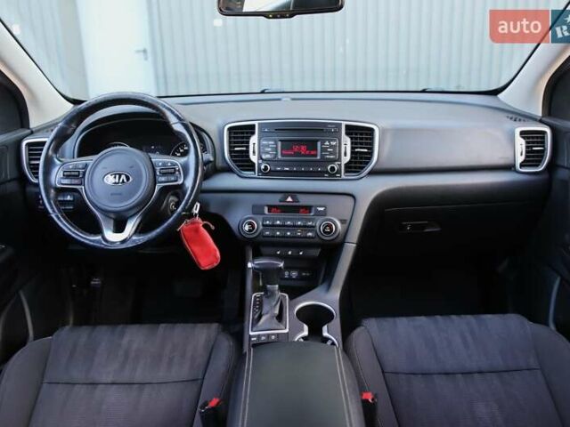 Белый Киа Sportage, объемом двигателя 1.69 л и пробегом 162 тыс. км за 17900 $, фото 13 на Automoto.ua